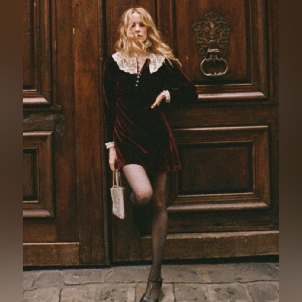 Doen NWT Velvet Long-Sleeve Dress with Lace Collar Burgundy - Picture 11 of 11